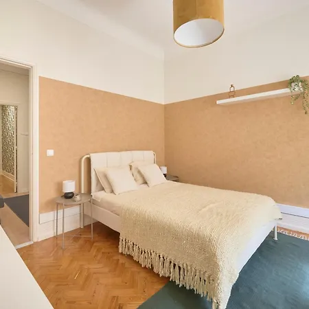Amazing Coliving In Marques De Pombal * Lisboa