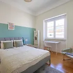 Amazing Coliving In Marques De Pombal 게스트하우스 리스본