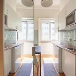 Gæstehus Amazing Coliving In Marques De Pombal Lisboa