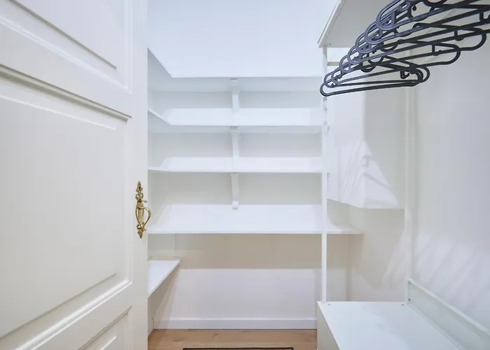 Gasthuis Amazing Coliving In Marques De Pombal Lissabon